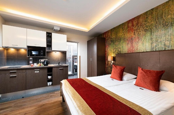 Opera Garden Hotel & Apartments image 12