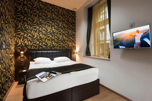 Opera Garden Hotel & Apartments image 23